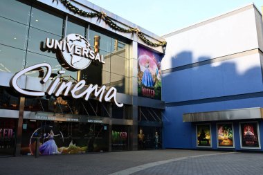 Los Angeles, Kaliforniya - 5 Kasım 2025: Universal Sinema Salonu Universal Stüdyoları CityWalk, popüler eğlence ve eğlence merkezi