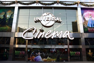 Los Angeles, Kaliforniya - 5 Kasım 2025: Universal Sinema Salonu Universal Stüdyoları CityWalk, popüler eğlence ve eğlence merkezi