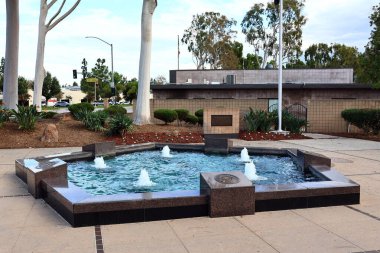 Santa Fe Springs, Kaliforniya - 22 Kasım 2025: Santa Fe Springs 'te ABD ordusunda görev yapmış olan gazi fıskiyesi üyeleri onurlandırıldı