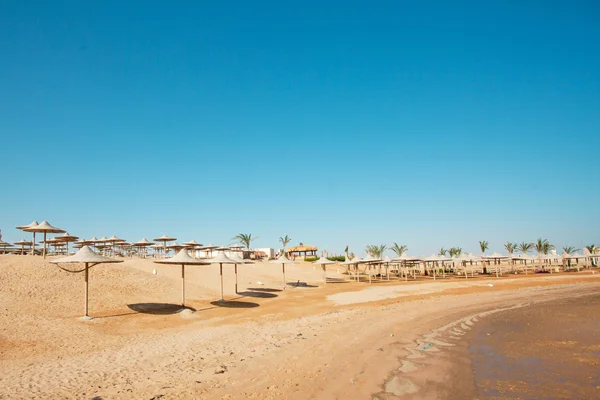 Csatorna és a házak Resort El Gouna. Egyiptom, Észak-Afrika — Stock Fotó