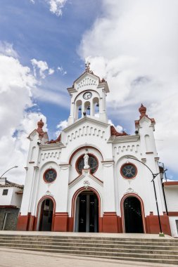 Parroquia Nuestra cephesi Senhora de la Candelaria Guarne şehir parkı, Antioquia