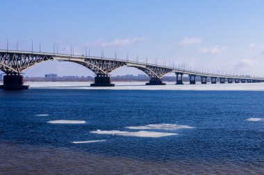 Saratov Engels Volga Nehri Köprüsü