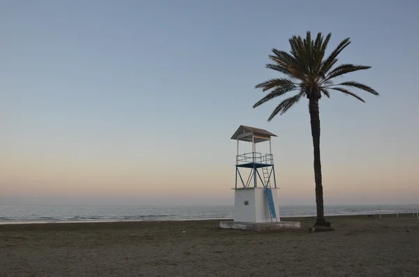 Πύργος του ρολογιού στην παραλία — Φωτογραφία Αρχείου