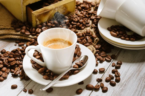 Пором кавові чашки — стокове фото