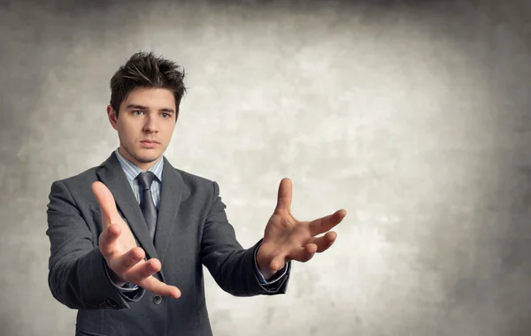 Joven hombre de negocios — Foto de Stock