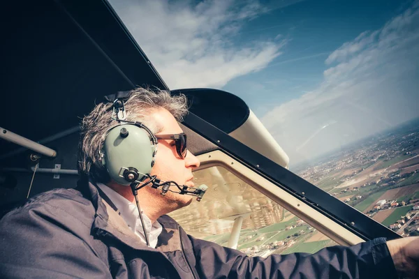 Piloten av ultralight flygplan — Stockfoto