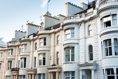 İngiliz tarzı binalar