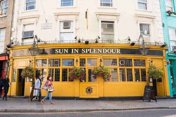 Zon in pracht pub — Stockfoto