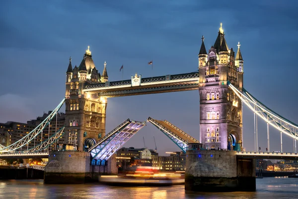 Tower Bridge weergave — Stockfoto