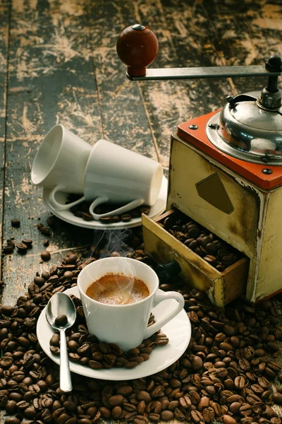 Kopje koffie op tafel — Stockfoto