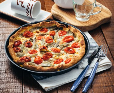 Quiche enginar peynir ile