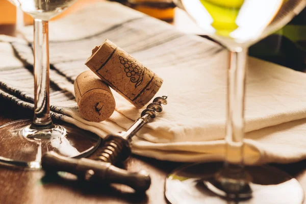 Cork and bottle opener — Stock Photo, Image