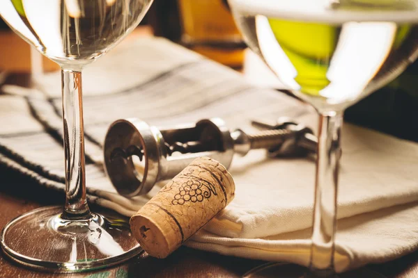 Cork and bottle opener — Stock Photo, Image