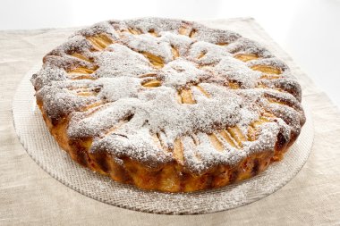 Ev yapımı elmalı turta. 