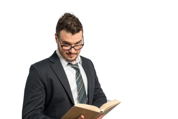 Libro de lectura de hombre de negocios —  Fotos de Stock