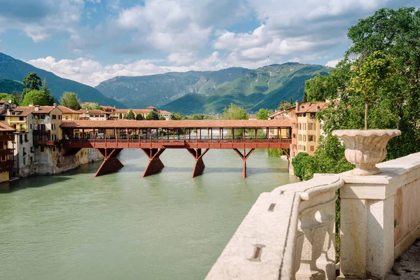 Visão Geral Bassano Del Grappa Com Vista Para Ponte Velha — Fotografia de Stock