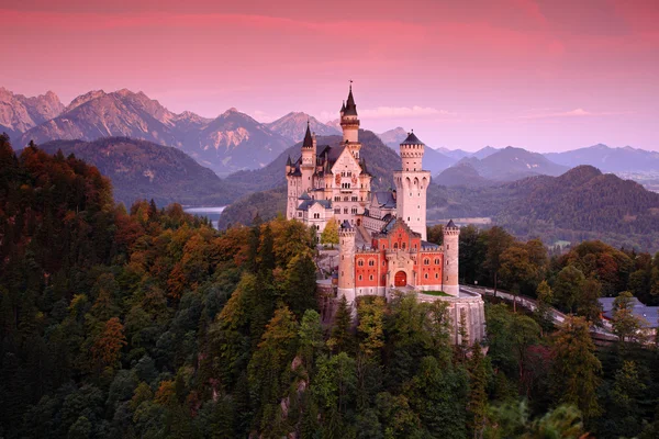 Ünlü neuschwanstein Şatosu — Stok fotoğraf