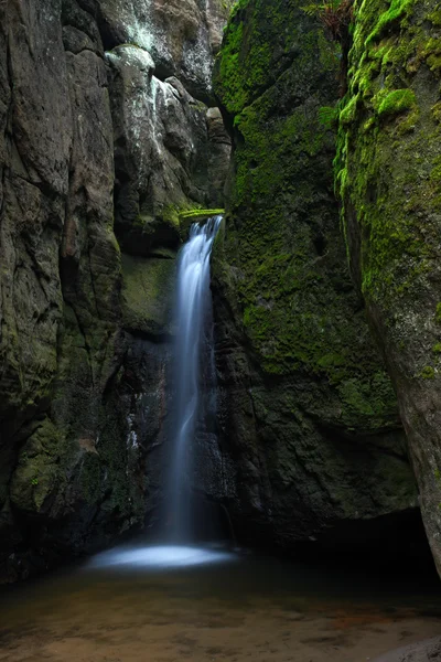 Cascada Maly Adrspassky — Foto de Stock