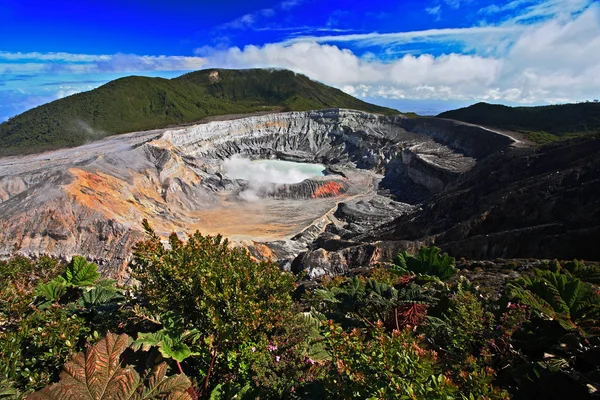 Krater des Vulkans Poas in Costa Rica — Stockfoto