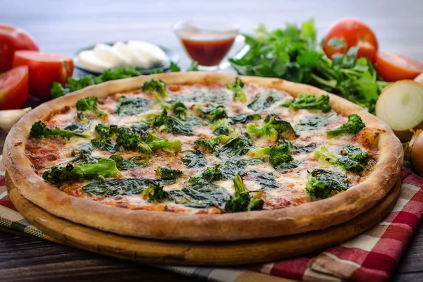 Pizza Yeşiller brokoli ile