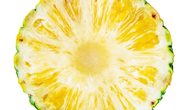 Beyaz arkaplanda ananas
