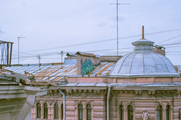 Telhados no centro histórico de São Petersburgo — Fotografia de Stock