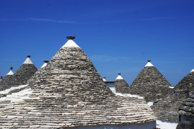Alberobello şehir içinde çatılar