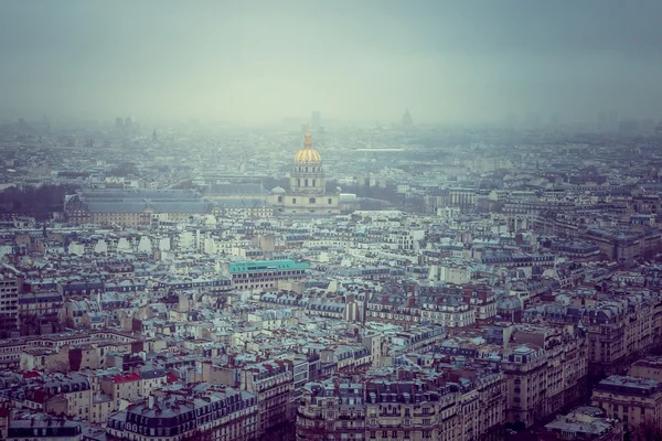 Париж на закате, Франция — стоковое фото