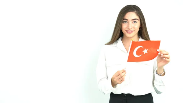 Blond Vrouw Zwaaien Turkije Vlag Voorkant Van Witte Achtergrond — Stockfoto