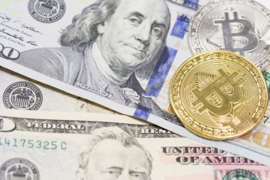 Dolar ve bitcoin 'ler yakın plan, finansal geçmiş 