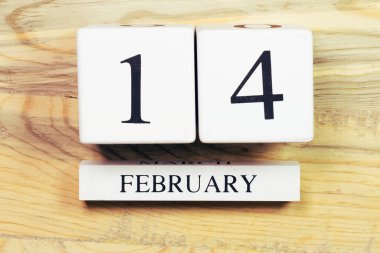 14 Şubat tarihli ahşap takvim. Sevgililer Günü geçmişi