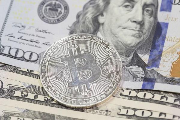 Dolar ve bitcoin 'ler yakın plan, finansal geçmiş 