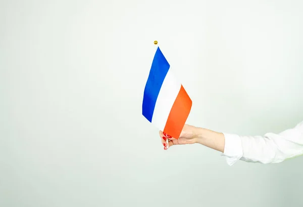 Рука Жінки Тримає Прапор Франції Прапор Франції — стокове фото