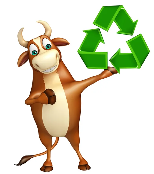Caráter de desenho animado Bull com sinal de reciclagem — Fotografia de Stock
