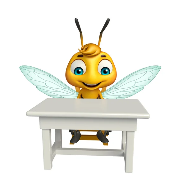 Lindo personaje de dibujos animados de abeja con mesa y silla — Foto de Stock