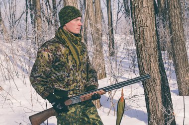 Bir avcı ile bir gun.tif