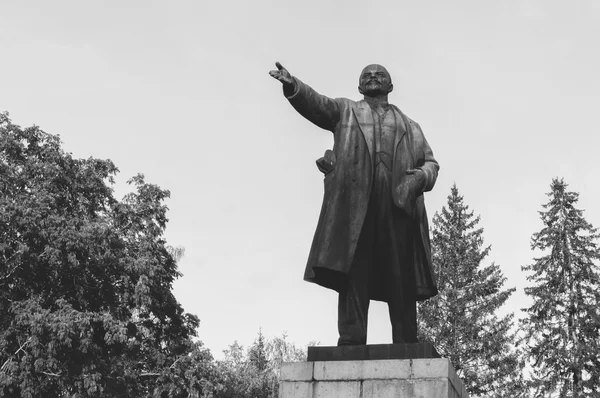 Monumento a Lenine para a frente com a mão erguida Fotos De Bancos De Imagens