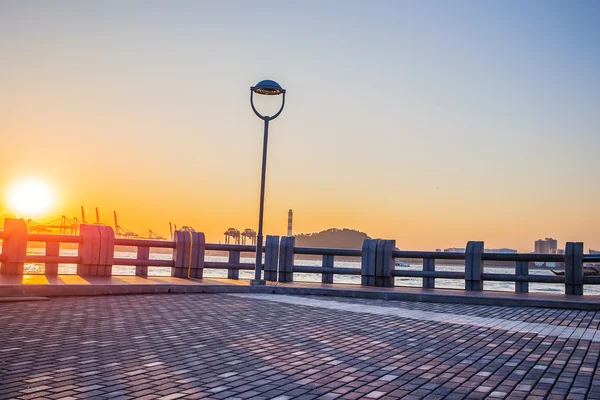Gulangyu adacık pier gün batımı manzarası