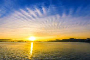 Deniz gündoğumu sahne, çok güzel