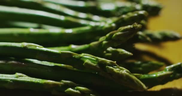 Asparagus freshness in slowmotion — Stock Video