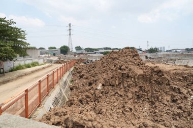 Yeni evin yeni yerleşim alanının inşaatı