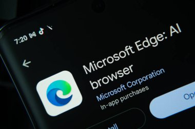 Dhaka, Bangladeş - 27 Temmuz 2025: Microsoft Sınır uygulamasının açık ve geri yükleme seçenekleri, koyu arayüzlü ekran görüntüsü