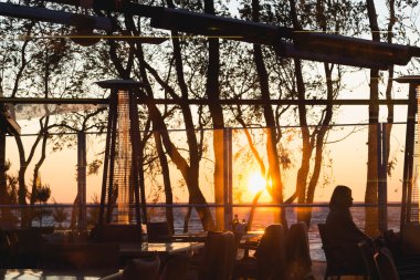 Sunset yakınında Baltık Denizi