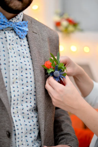 Boutonniere in the pocket of the groom — Stock Photo, Image