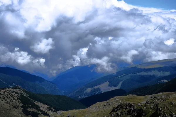 Transalpina 路，喀尔巴阡、 罗马尼亚 — 图库照片