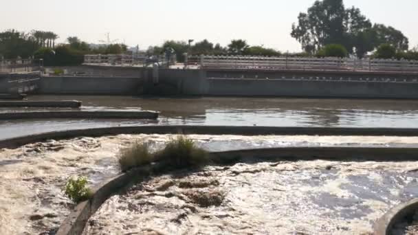 Planta de tratamiento de aguas residuales — Vídeos de Stock