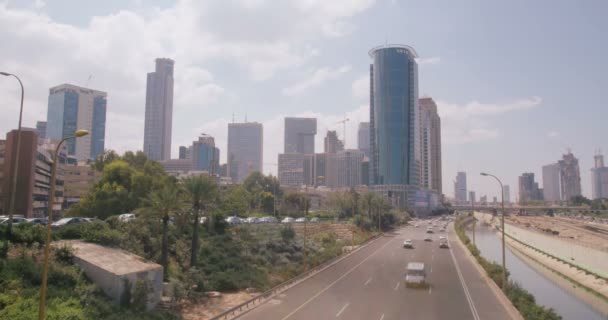 Время сноса высотных зданий в Тель-Авиве, Израиль — стоковое видео