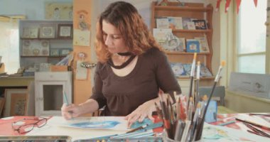 Su renkleri ve kalem onu Studio ile resmi ressamın