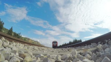 Uzak mesafe tarafından geçen tren