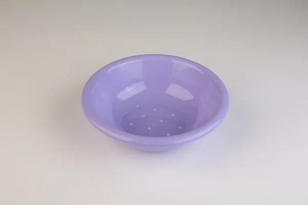 Renkli plastik tabak 